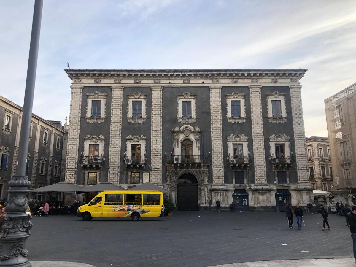 Sicily Wonderful Piazza Universita' Villa Katanya Dış mekan fotoğraf