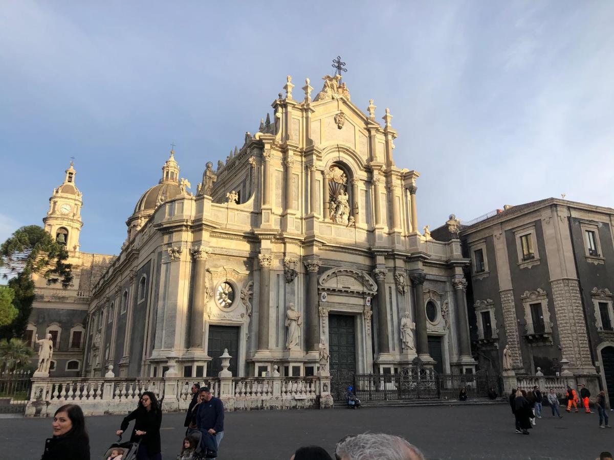 Sicily Wonderful Piazza Universita' Villa Katanya Dış mekan fotoğraf